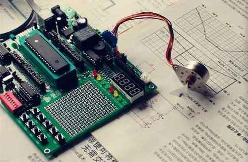 單片機硬件開發系統種類 單片機硬件開發系統種類
